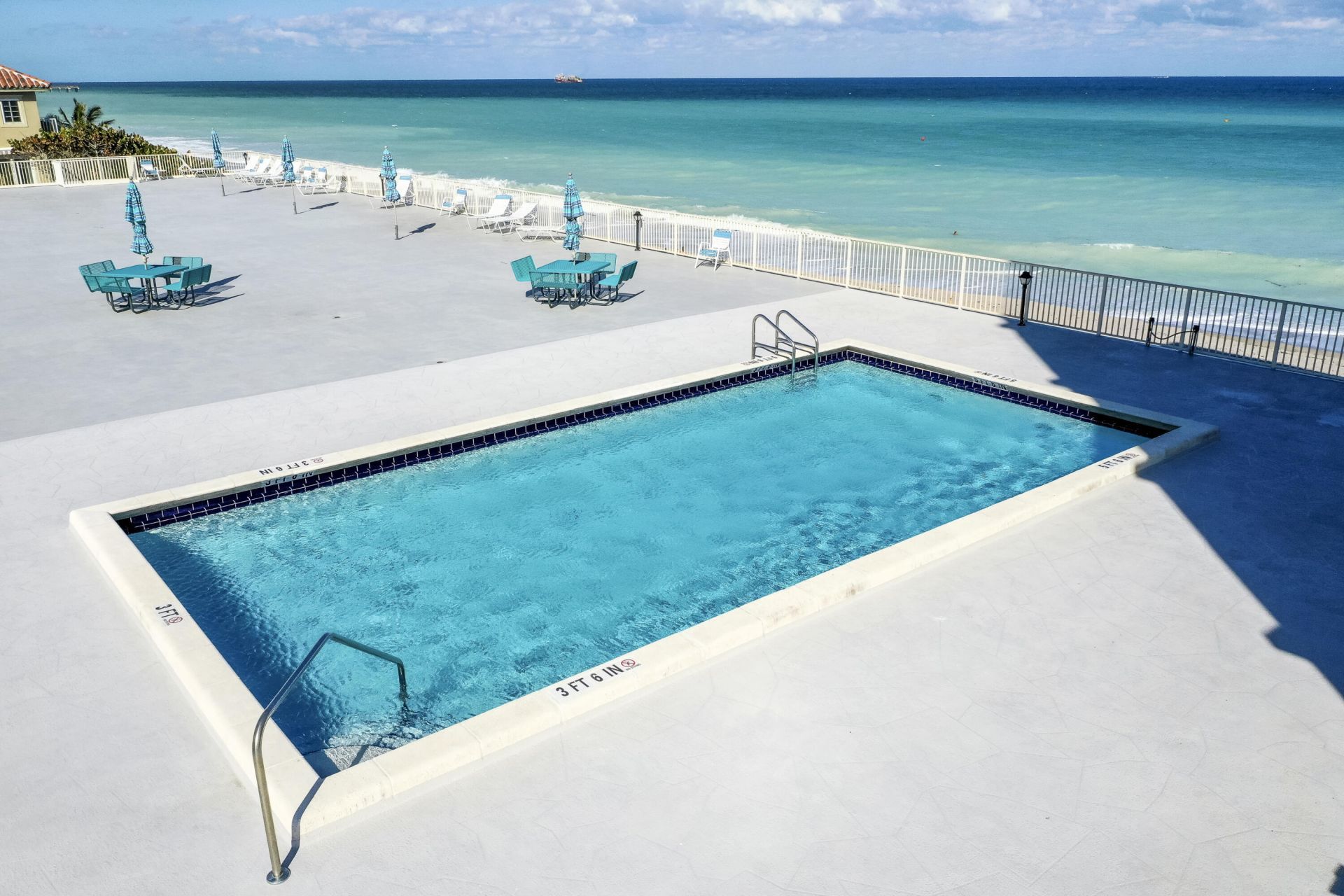 900 Ocean Drive, Unit 501, Juno Beach, FL 33408 Photo