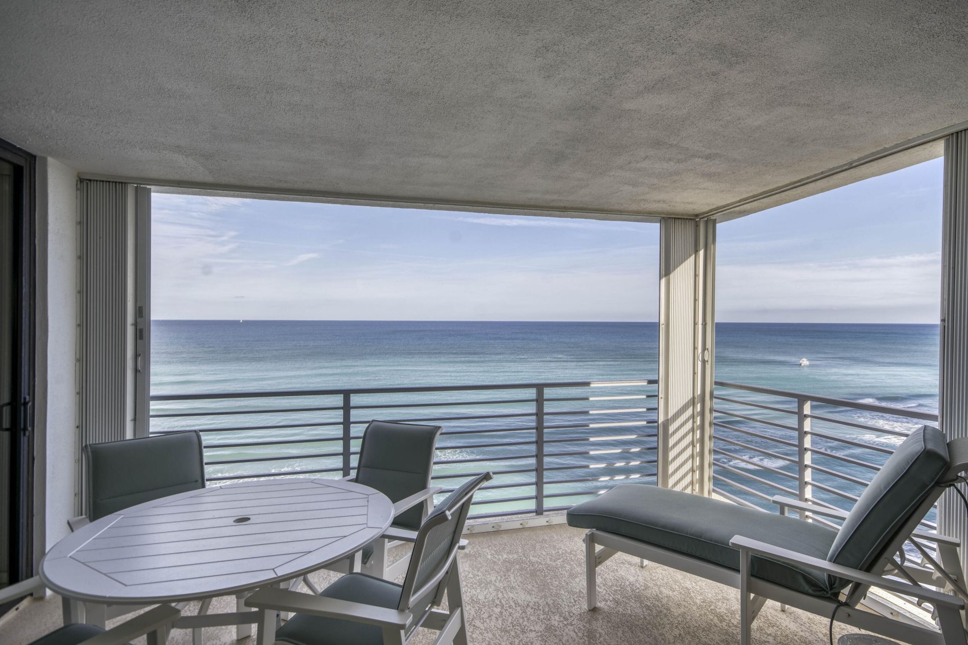 900 Ocean Drive, Unit 501, Juno Beach, FL 33408 Photo