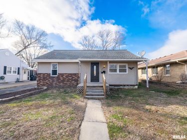 1419 EARL Street, Pekin, IL 61554