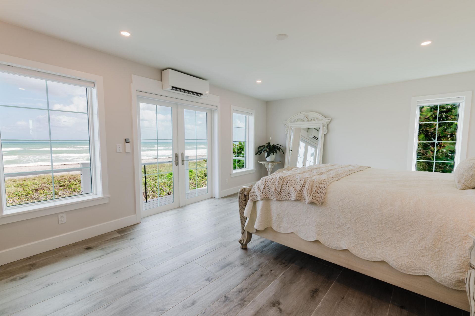 113 N Beach Road, Jupiter Island, FL 33455 Photo