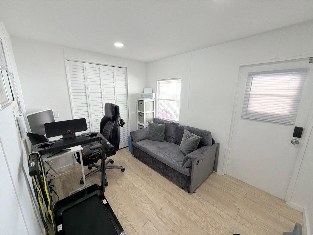 5221 SW 25th Avenue, Fort Lauderdale, FL 33312 Photo