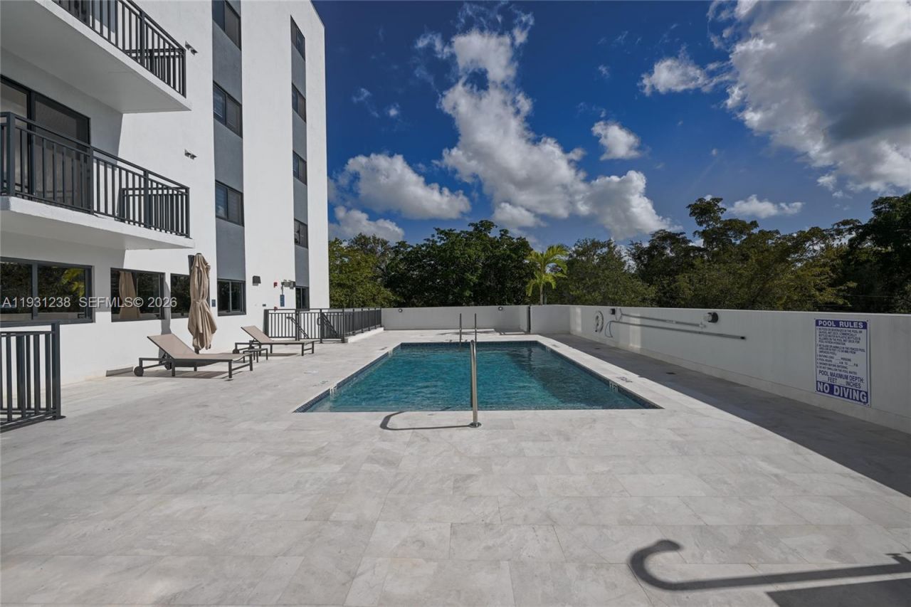 840 NE 130th Street , Unit 601, North Miami, FL 33161 Photo
