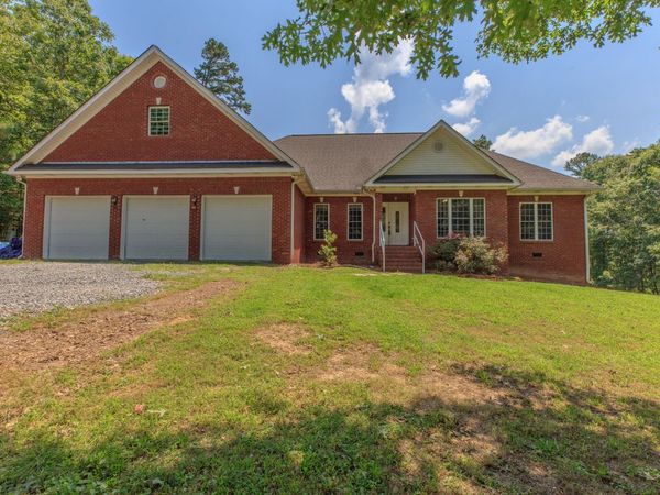 1103 Monroe Green Road, Trion, GA 30753