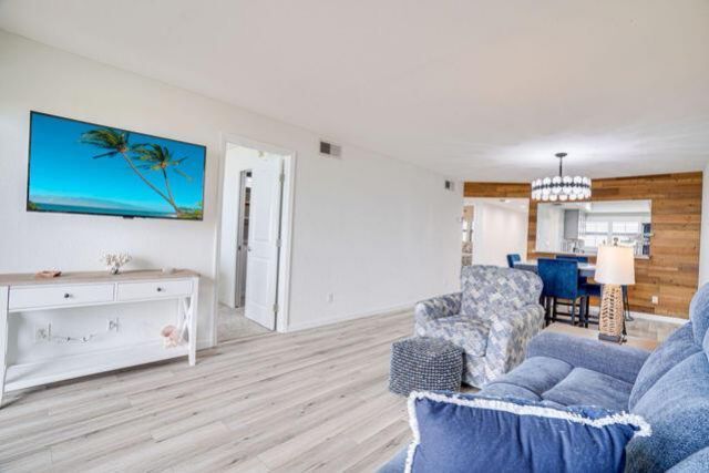 10310 S Ocean Drive, Unit 307, Jensen Beach, FL 34957 Photo