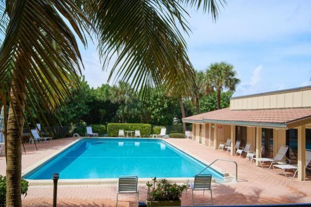 10310 S Ocean Drive, Unit 307, Jensen Beach, FL 34957 Photo