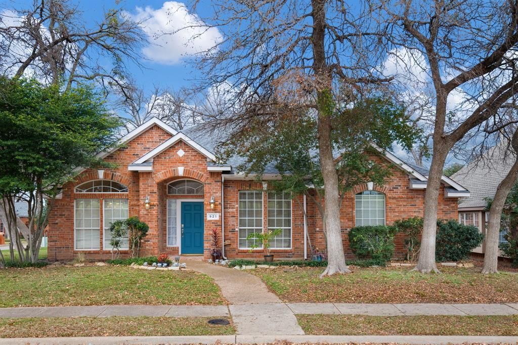 921 W Muirfield Road, Garland, TX 75044 Main Photo