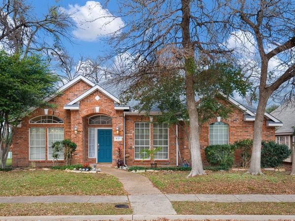 921 W Muirfield Road, Garland, TX 75044