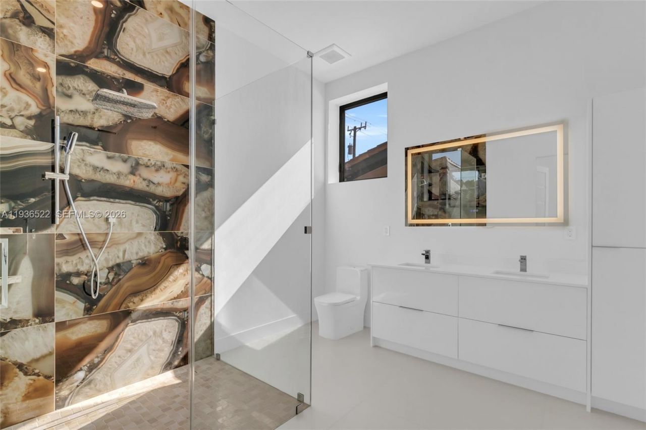 13200 N Bayshore Dr, North Miami, FL 33181 Photo