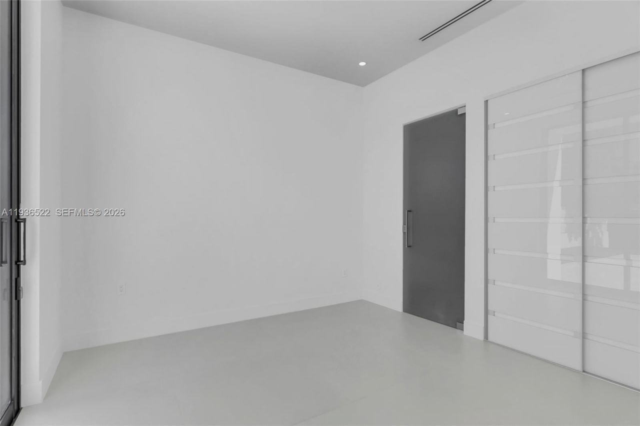 13200 N Bayshore Dr, North Miami, FL 33181 Photo