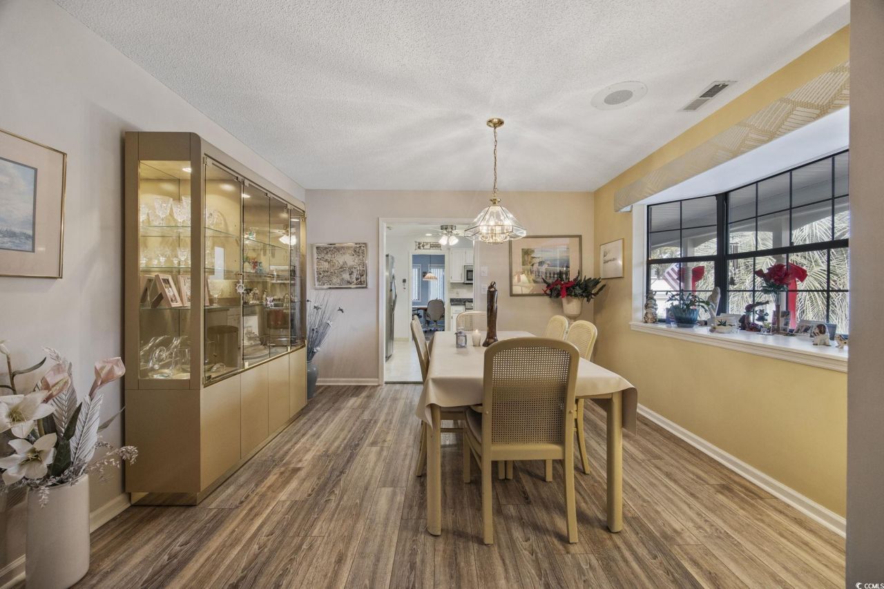 2239 Jackson Circle Photo 11