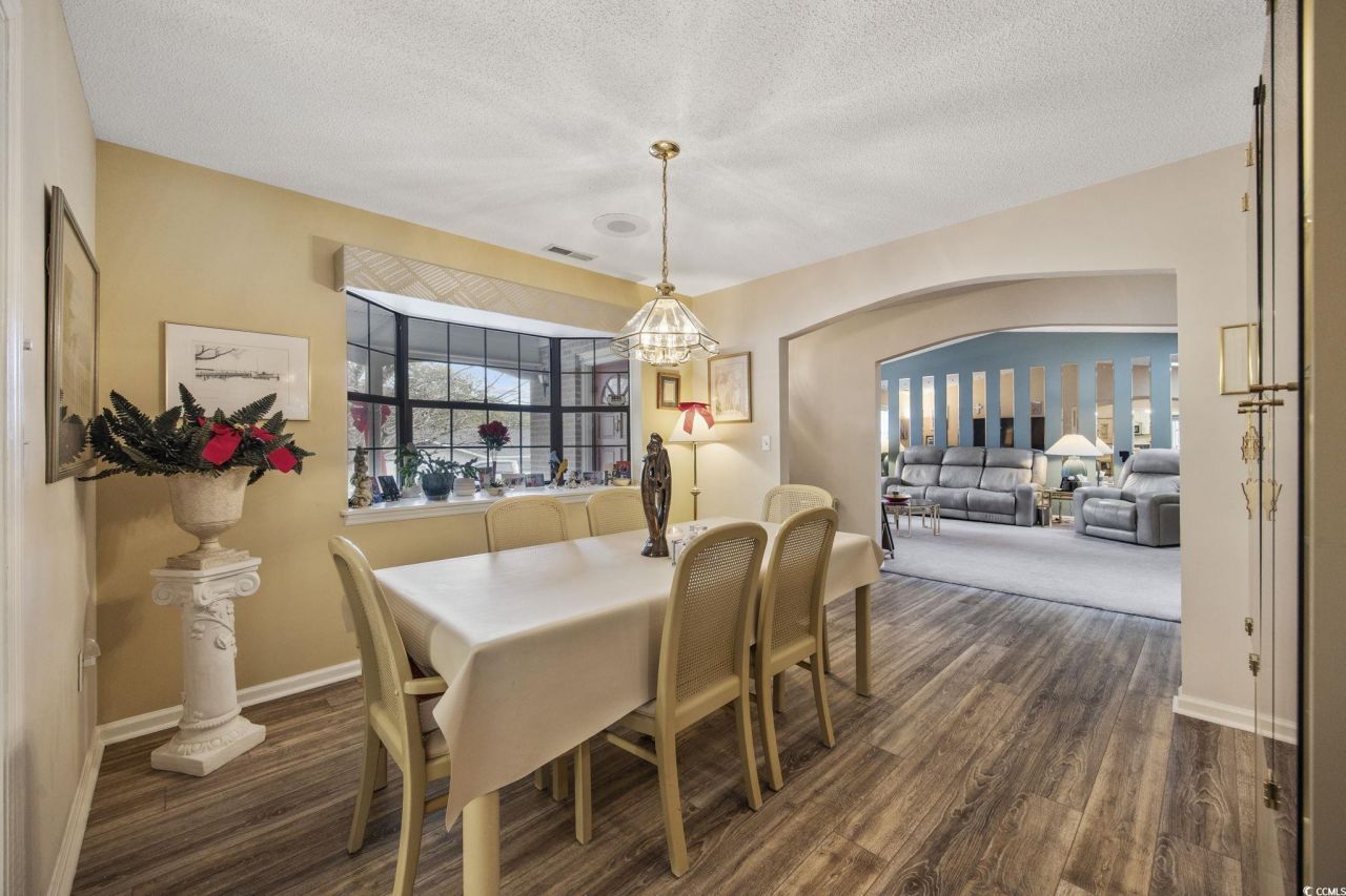 2239 Jackson Circle Photo 12