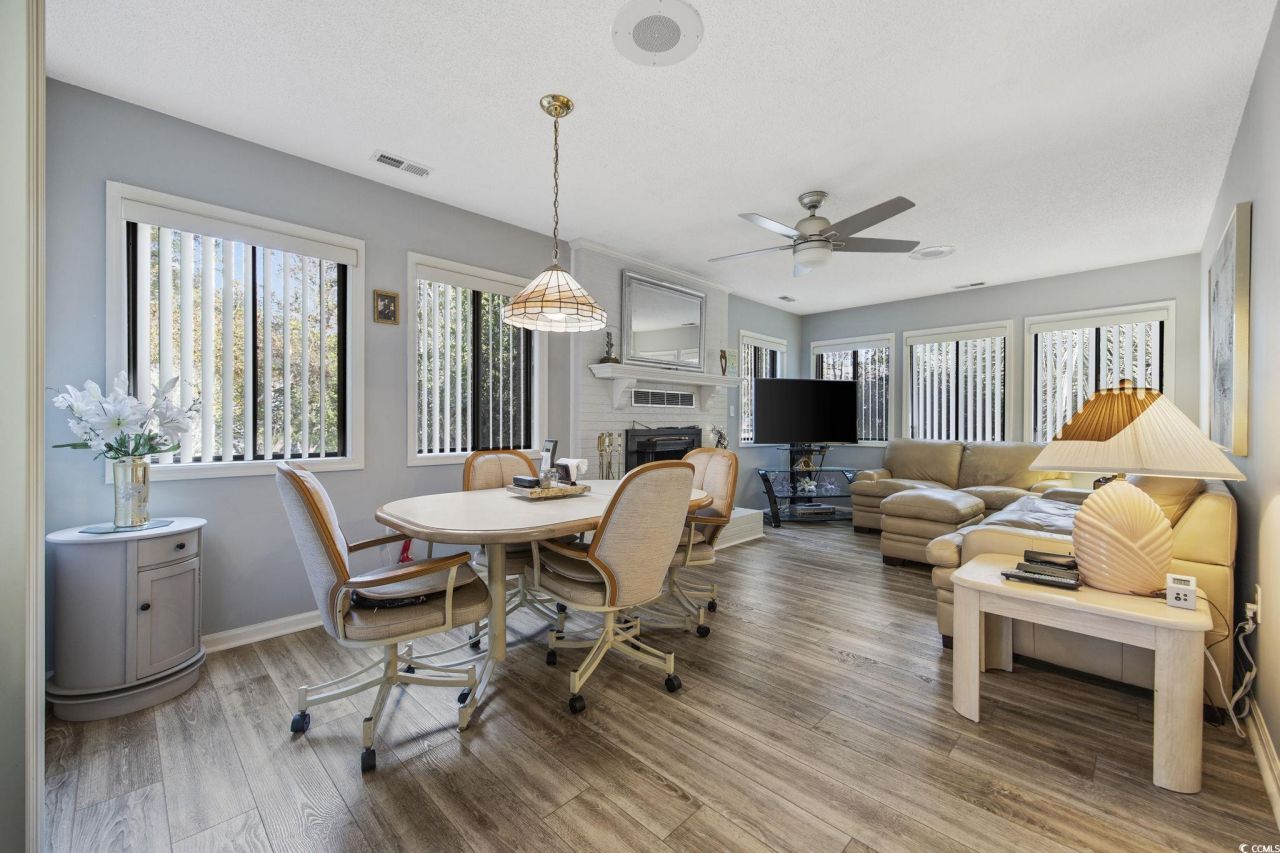 2239 Jackson Circle Photo 13