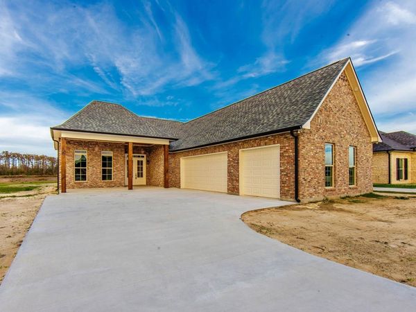 373 Independence Drive, Houma, LA 70360