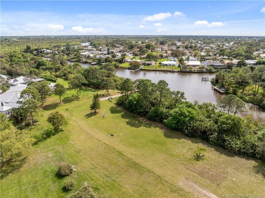 543 NE Canoe Park Circle, Port Saint Lucie, FL 34983 Photo