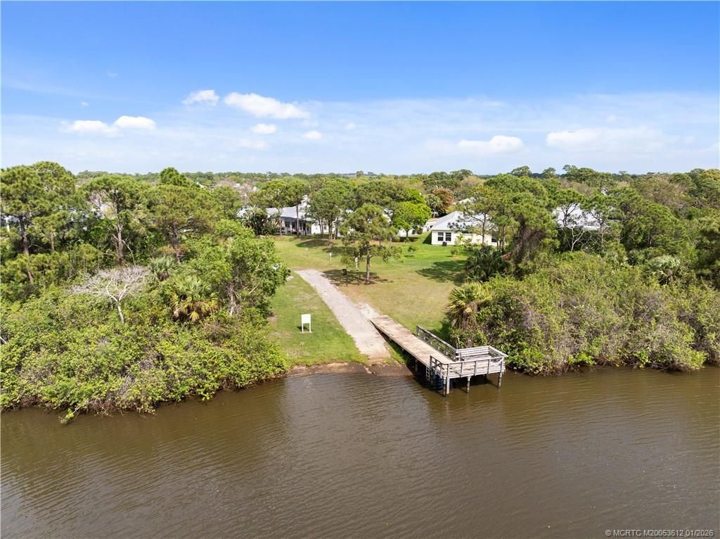 543 NE Canoe Park Circle, Port Saint Lucie, FL 34983 Photo