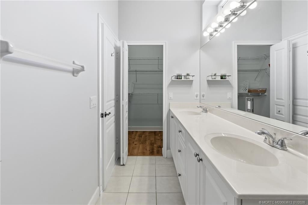 543 NE Canoe Park Circle, Port Saint Lucie, FL 34983 Photo