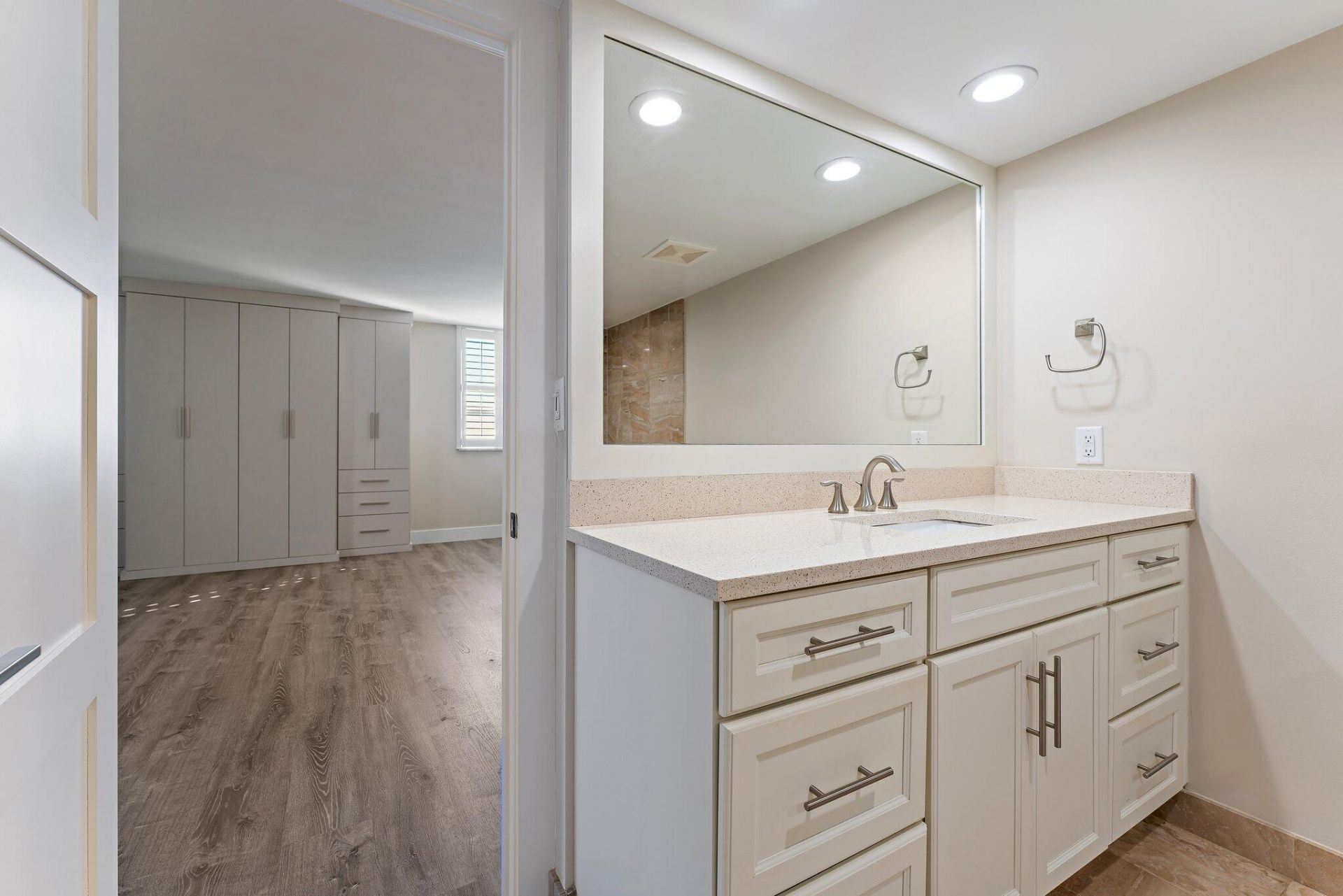 5280 N Ocean Drive, Unit 3b, Singer Island, FL 33404 Photo