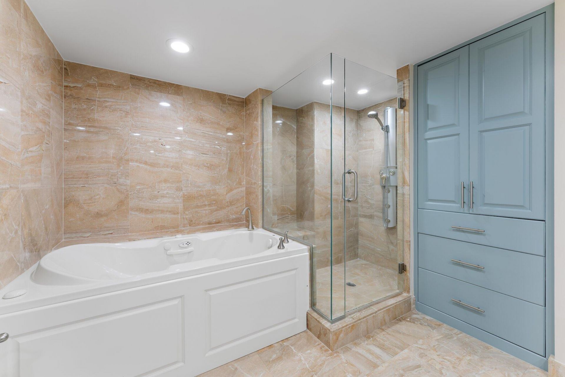 5280 N Ocean Drive, Unit 3b, Singer Island, FL 33404 Photo