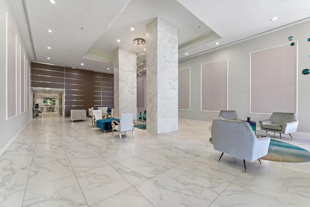 5280 N Ocean Drive, Unit 3b, Singer Island, FL 33404 Photo