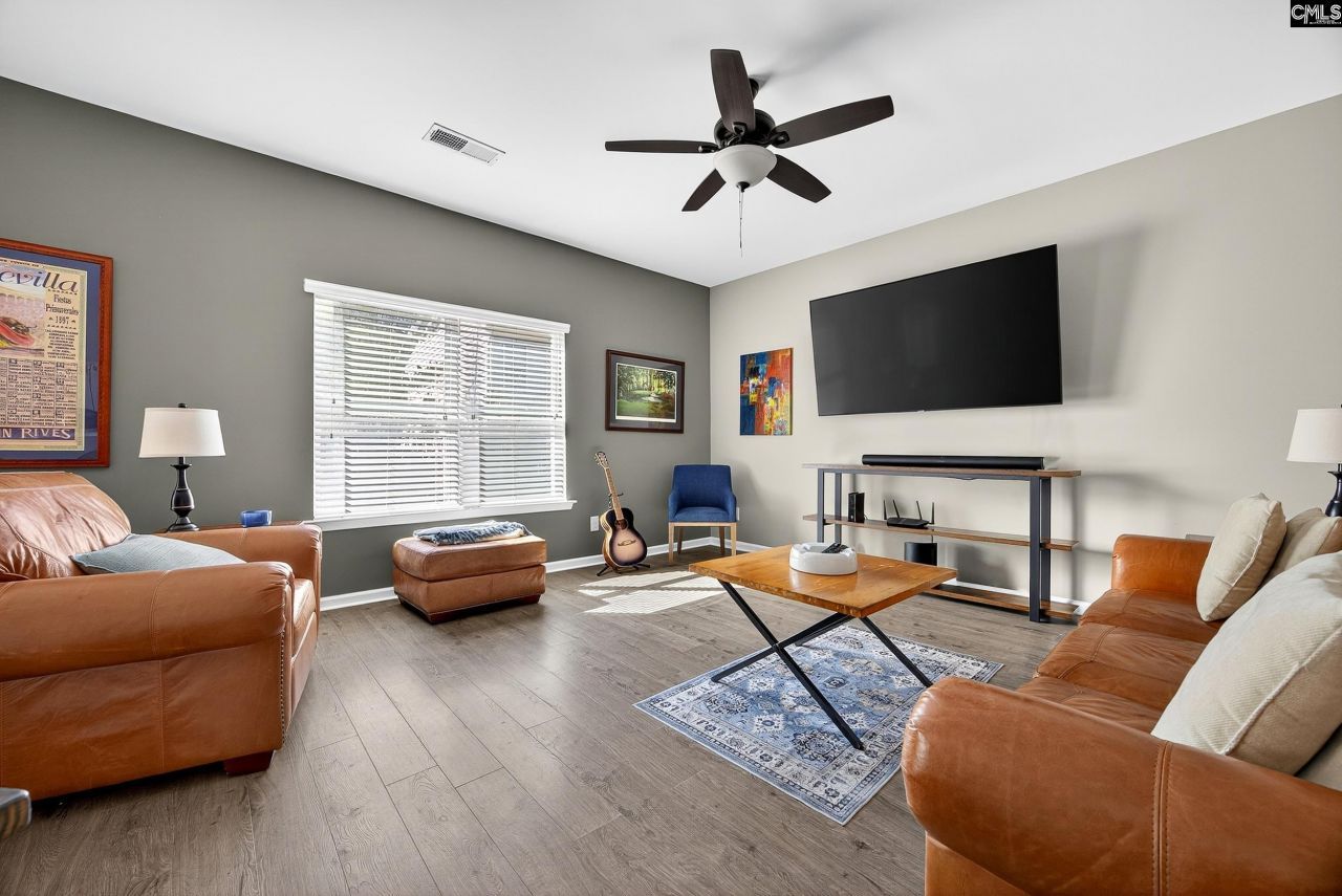 125 Chesterton Drive  Photo 16