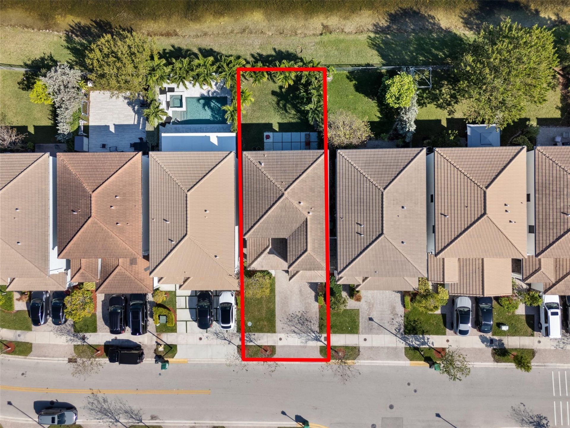 631 NE 191st Terrace, Miami, FL 33179 Photo