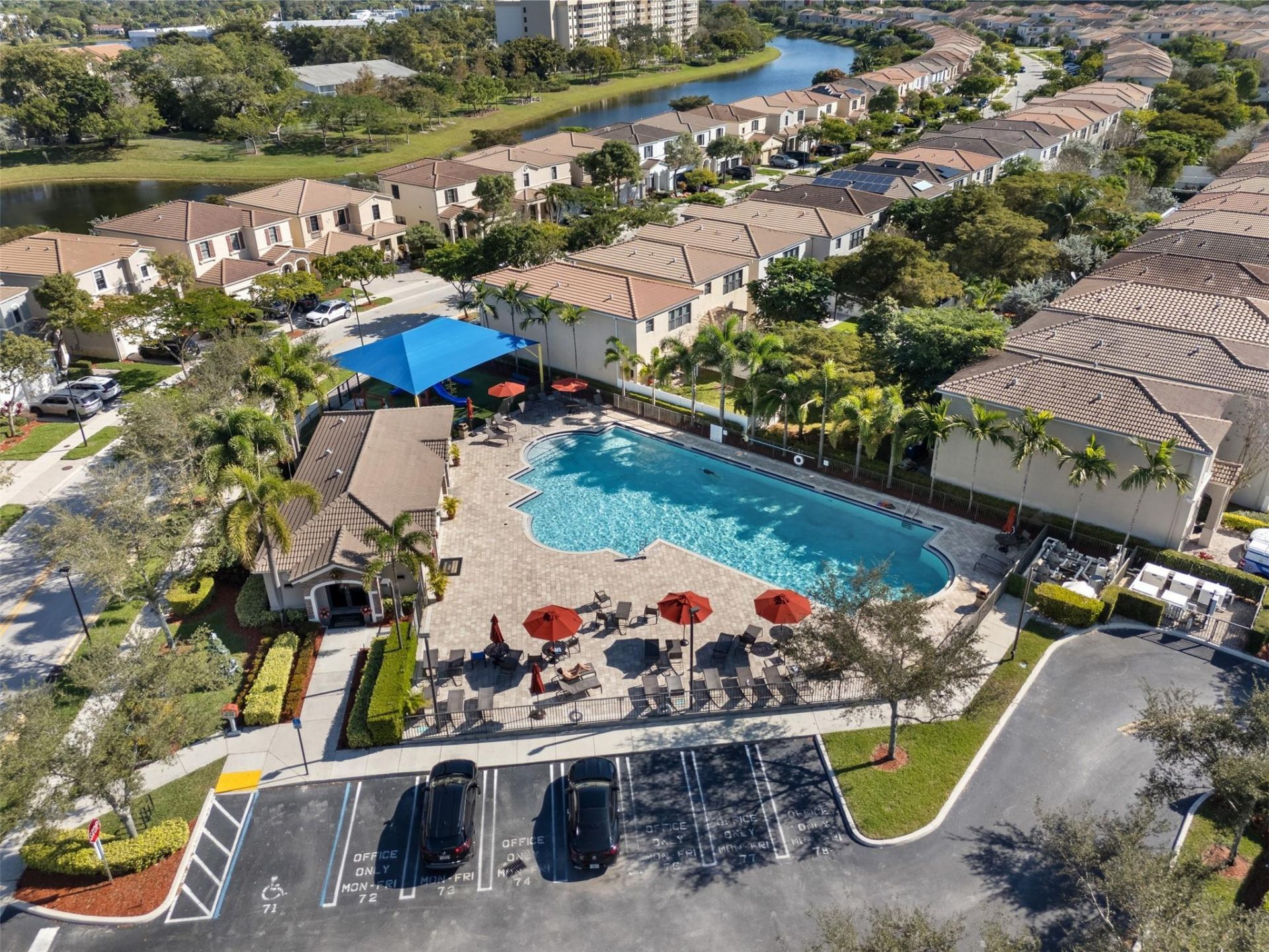 631 NE 191st Terrace, Miami, FL 33179 Photo