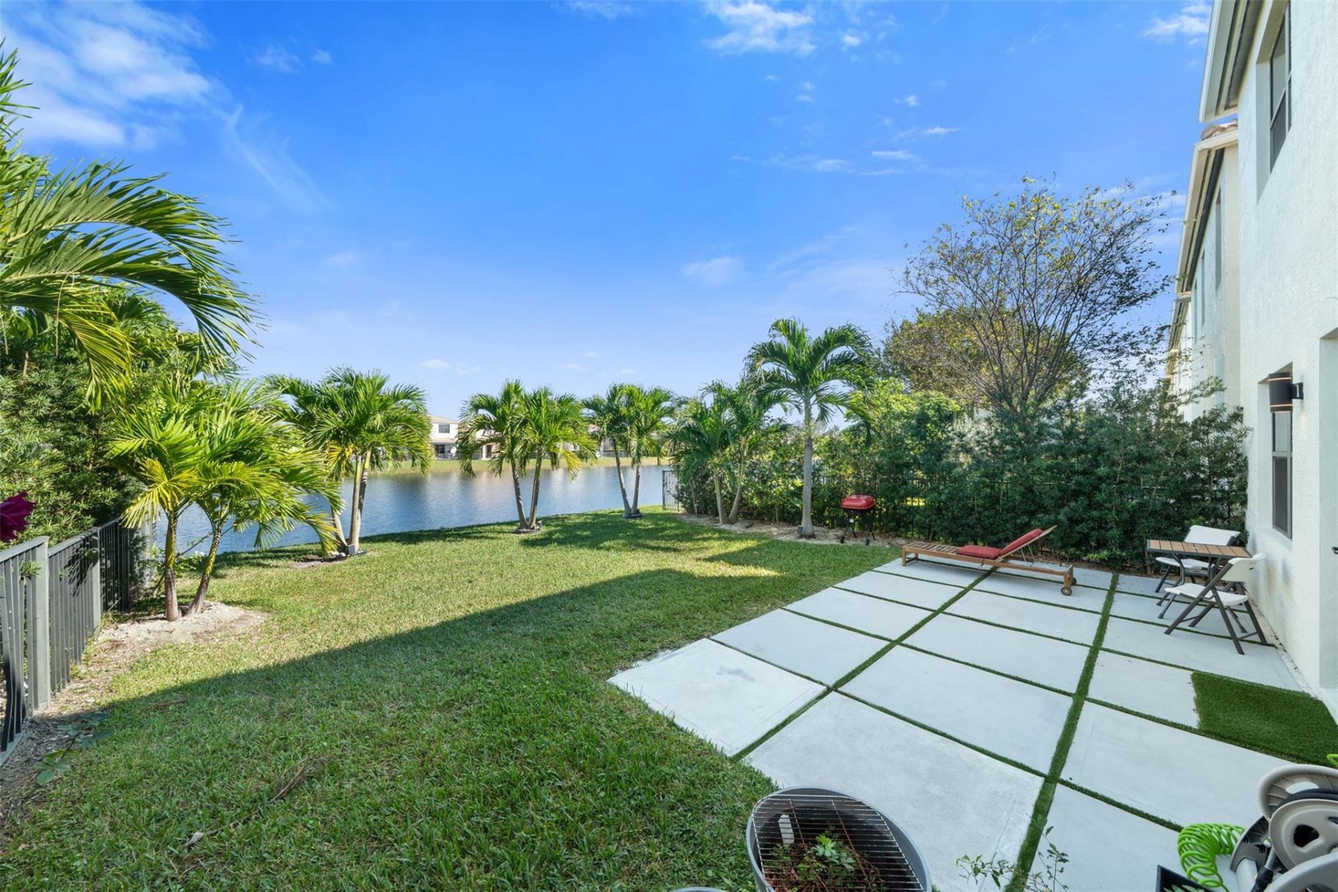 631 NE 191st Terrace, Miami, FL 33179 Photo