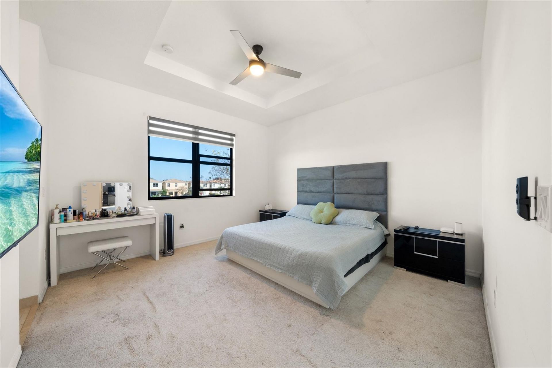 631 NE 191st Terrace, Miami, FL 33179 Photo