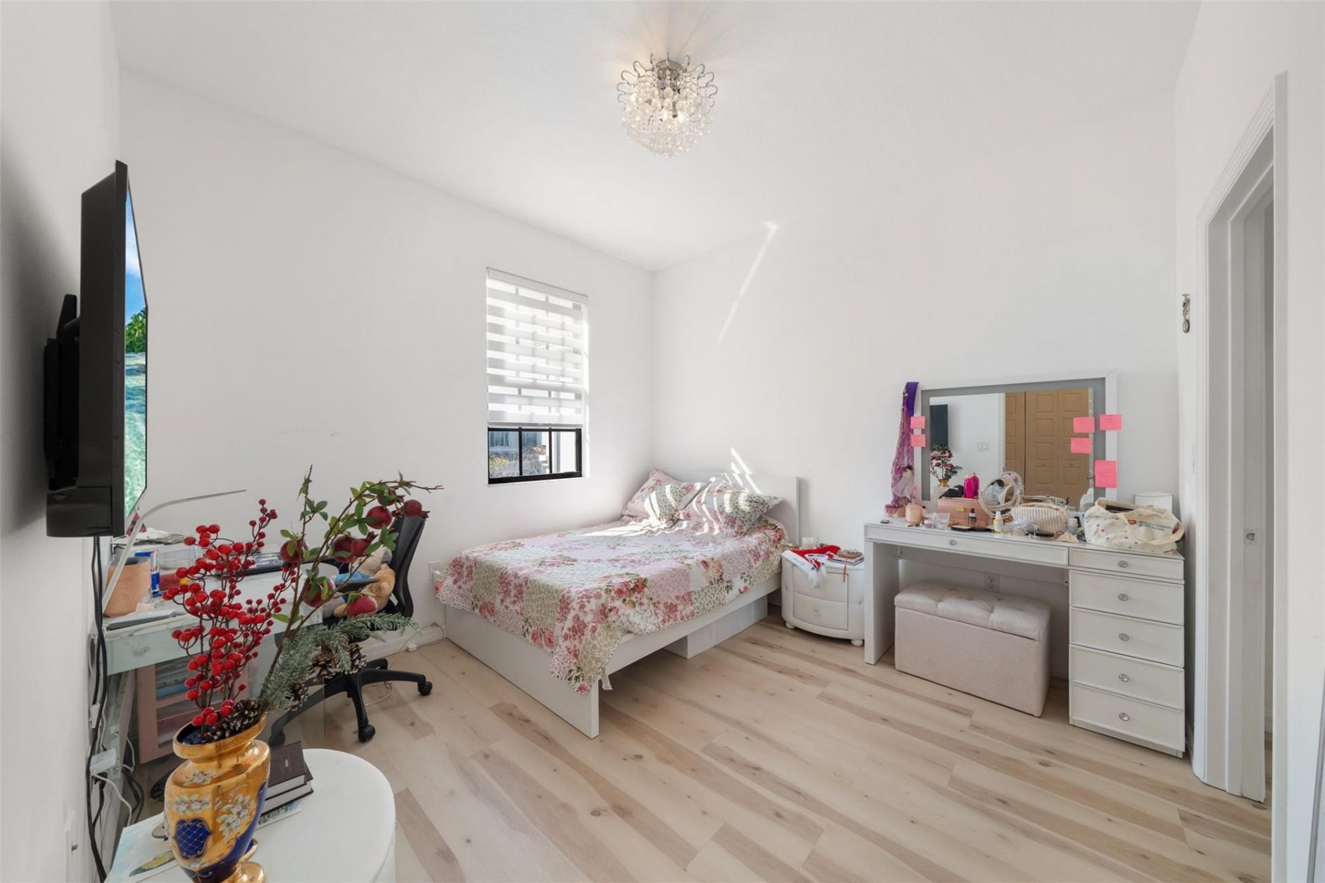 631 NE 191st Terrace, Miami, FL 33179 Photo