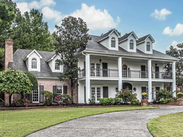 2636 FOX HILL CIR, Germantown, TN 38139