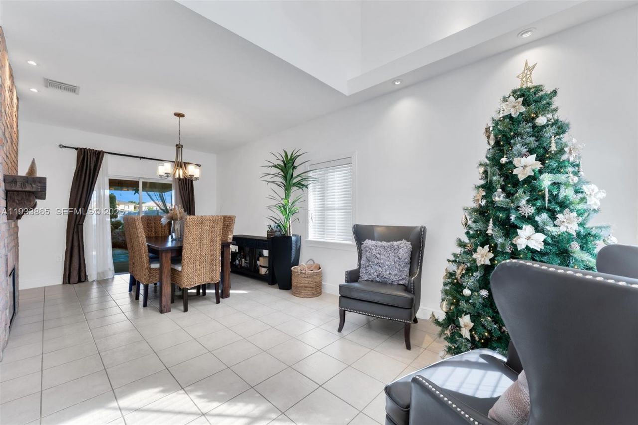 12925 SW 49th Ct, Miramar, FL 33027 Photo