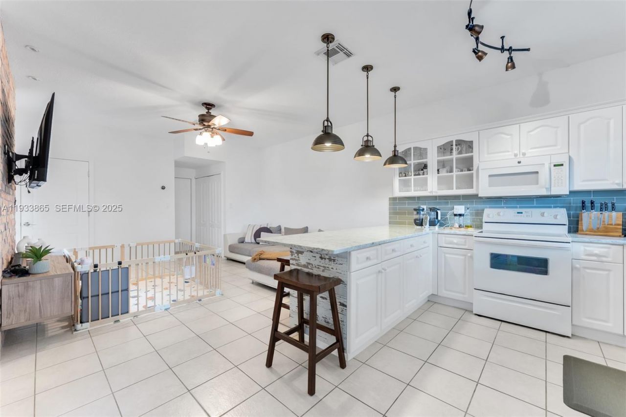 12925 SW 49th Ct, Miramar, FL 33027 Photo