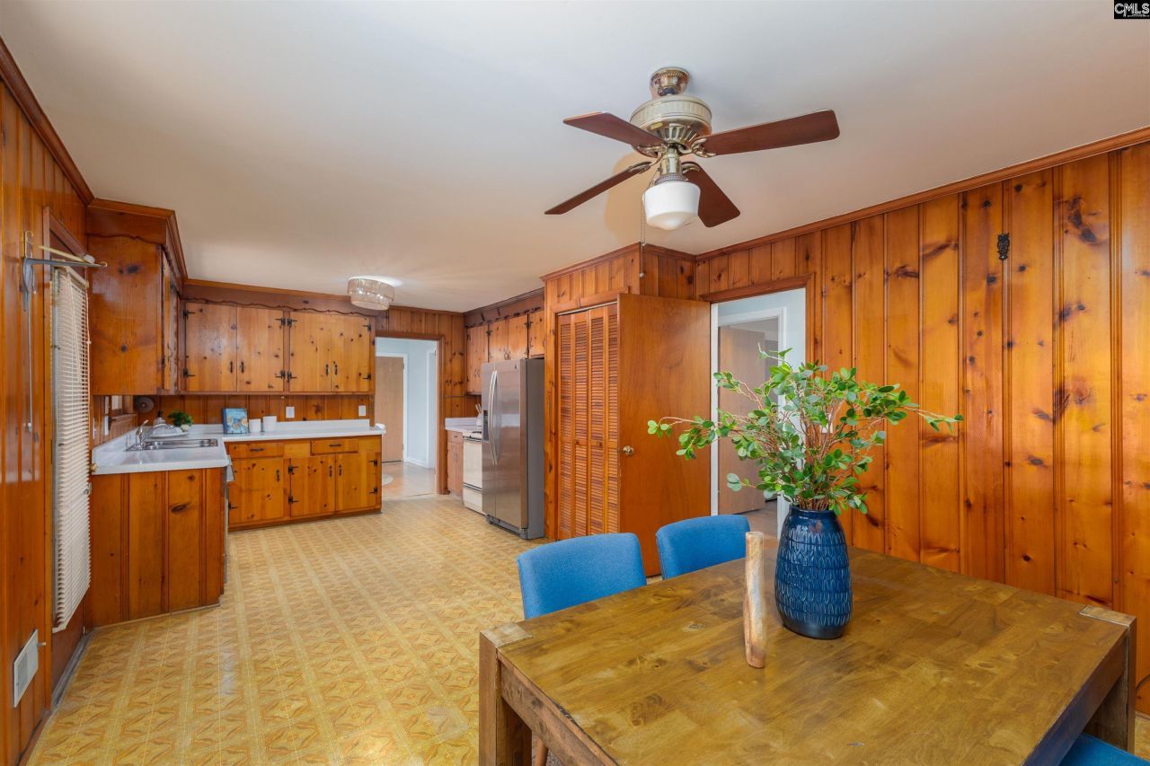 1855 Evelyn Street  Photo 15