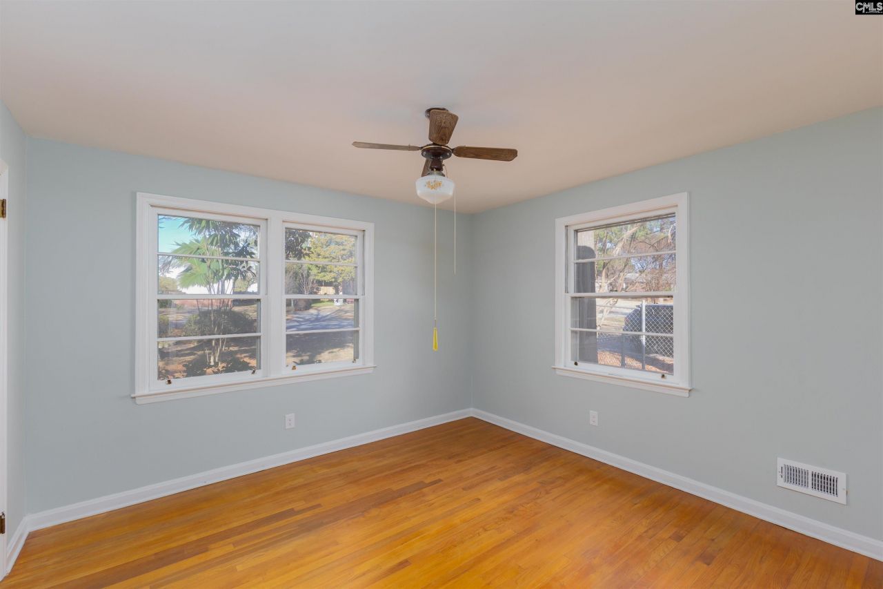 1855 Evelyn Street  Photo 21