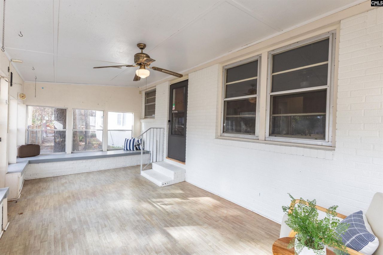 1855 Evelyn Street  Photo 31