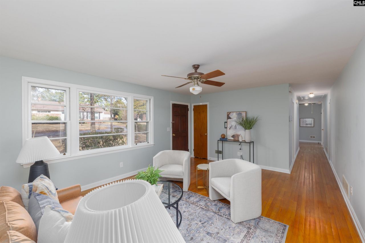 1855 Evelyn Street Photo 6