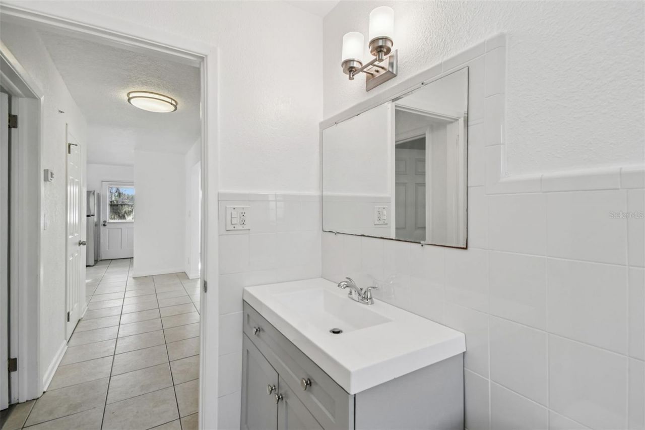 4601 River Hills Drive, Tampa, FL 33617 Photo