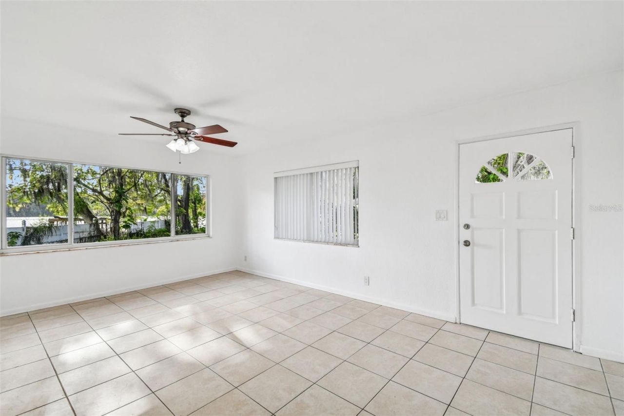 4601 River Hills Drive, Tampa, FL 33617 Photo