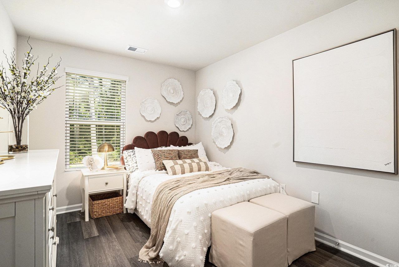 547 Gemstone Blvd Photo 20