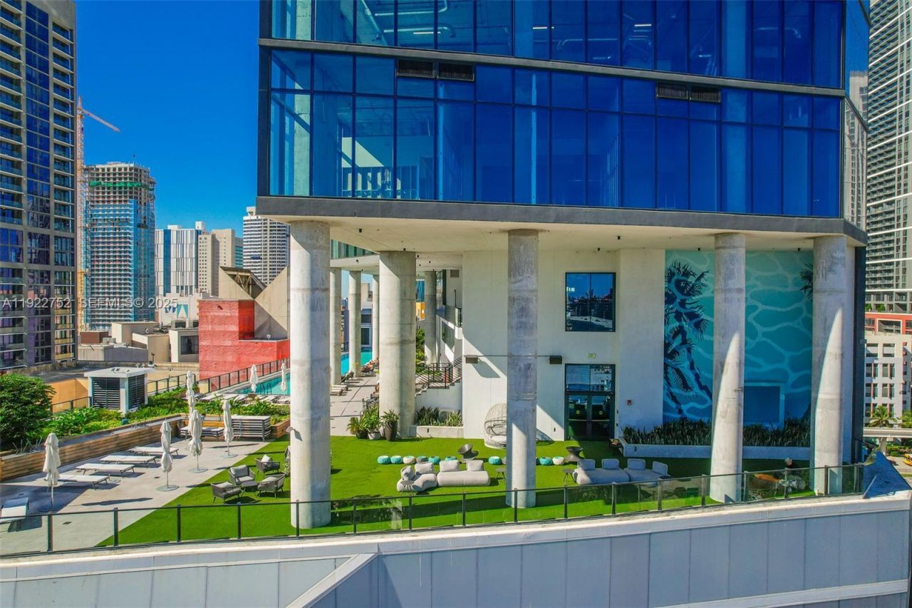 398 NE 5th St , Unit 2319, Miami, FL 33132 Photo