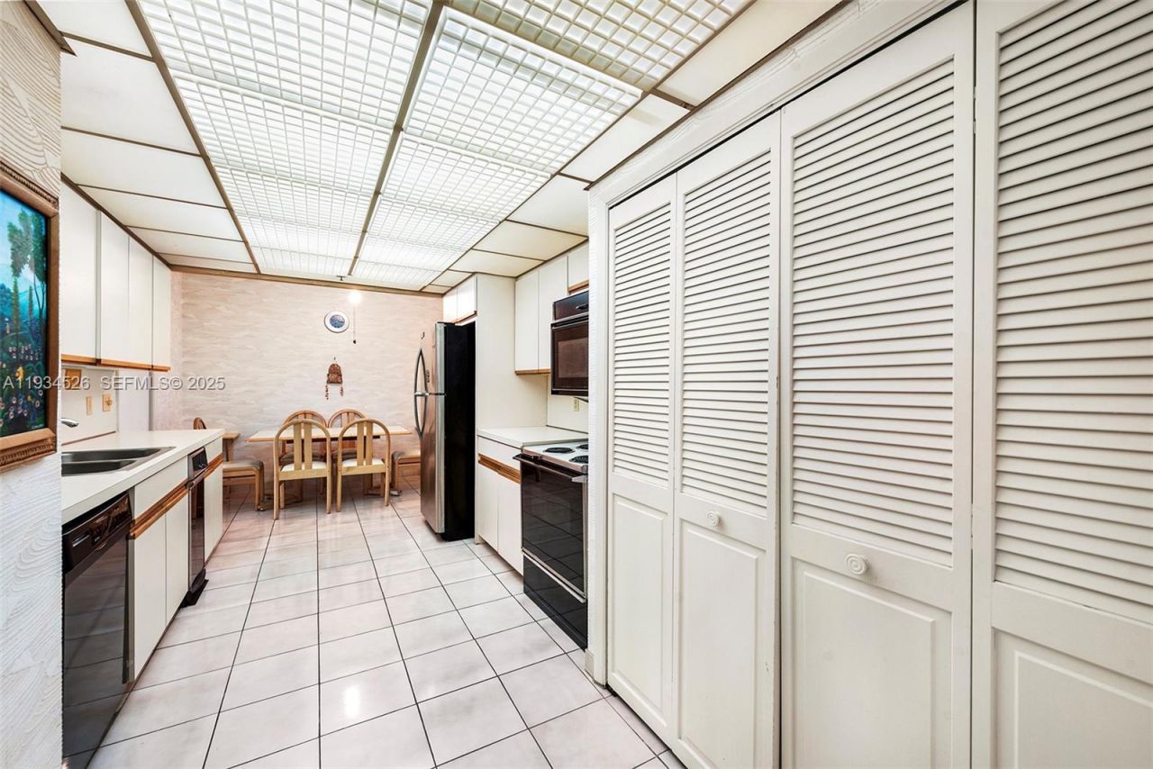 10175 Collins Ave, Unit 603, Bal Harbour, FL 33154 Photo