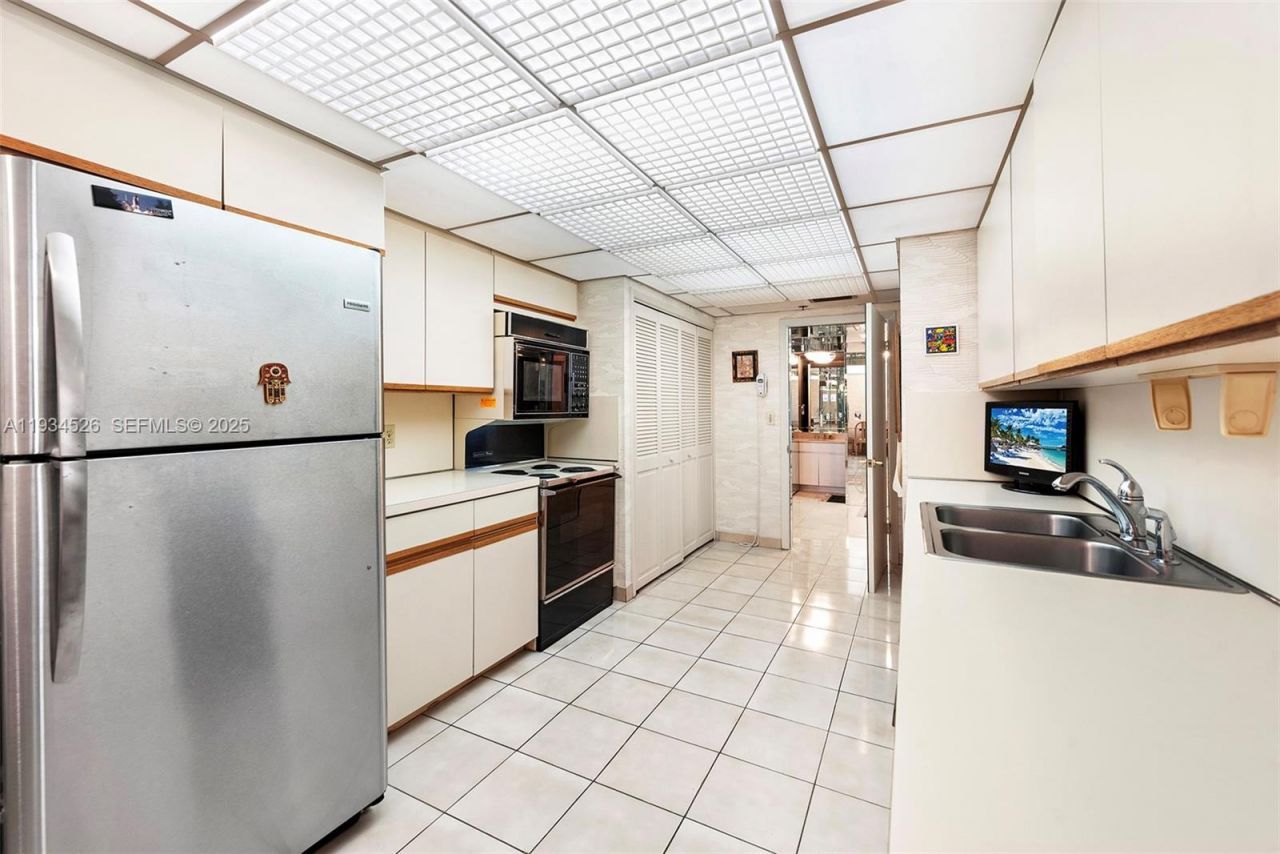 10175 Collins Ave, Unit 603, Bal Harbour, FL 33154 Photo