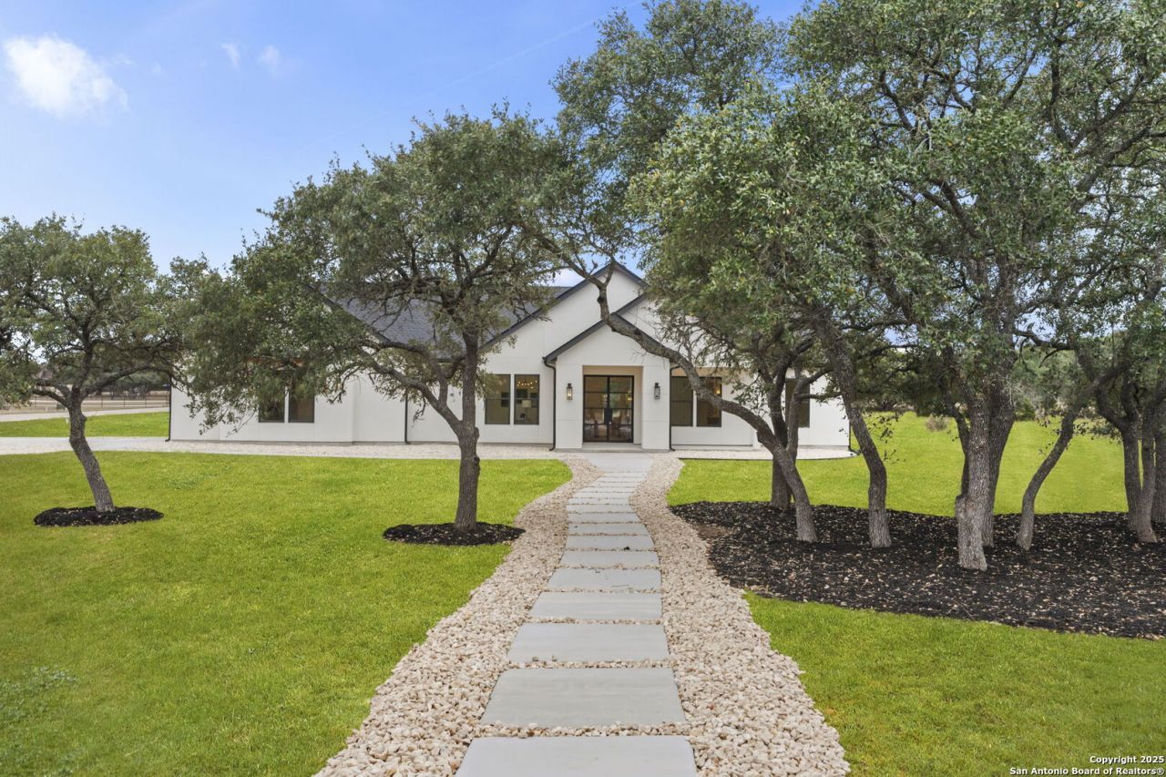 1172 Buckskin Trail, Bandera, TX 78003 Main Photo