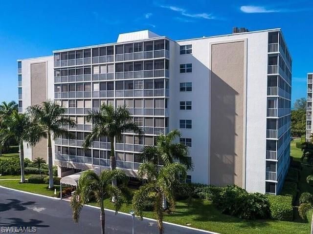 3 Bluebill Ave, Unit 405, Naples, FL 34108 Photo