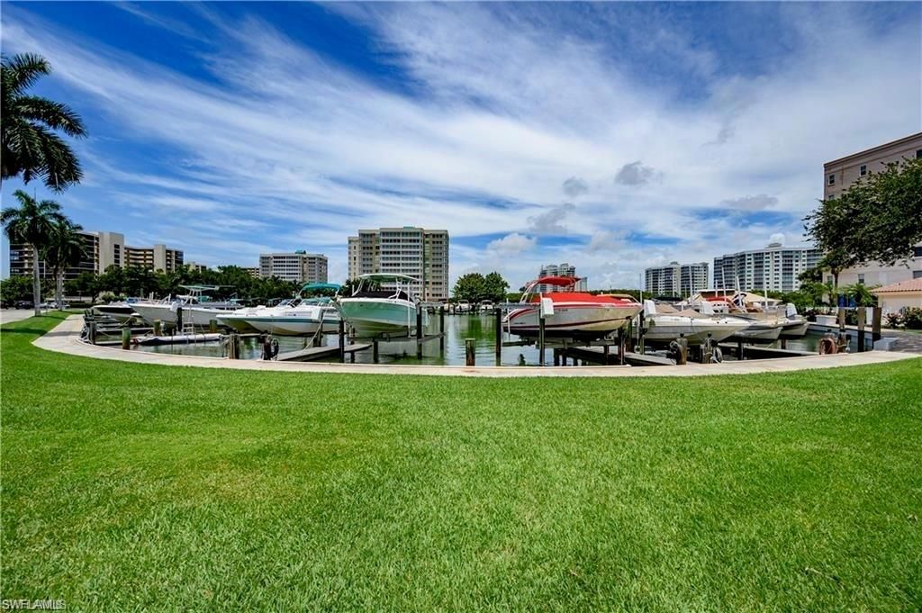 3 Bluebill Ave, Unit 405, Naples, FL 34108 Photo