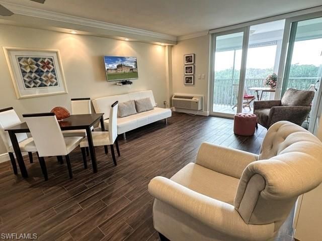 3 Bluebill Ave, Unit 405, Naples, FL 34108 Photo