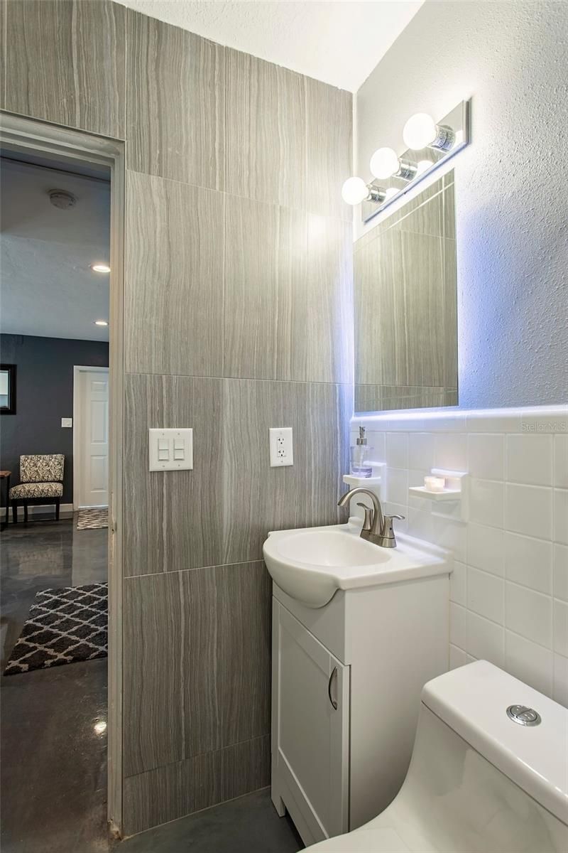 1235 22nd Avenue S, Unit A, Saint Petersburg, FL 33705 Photo