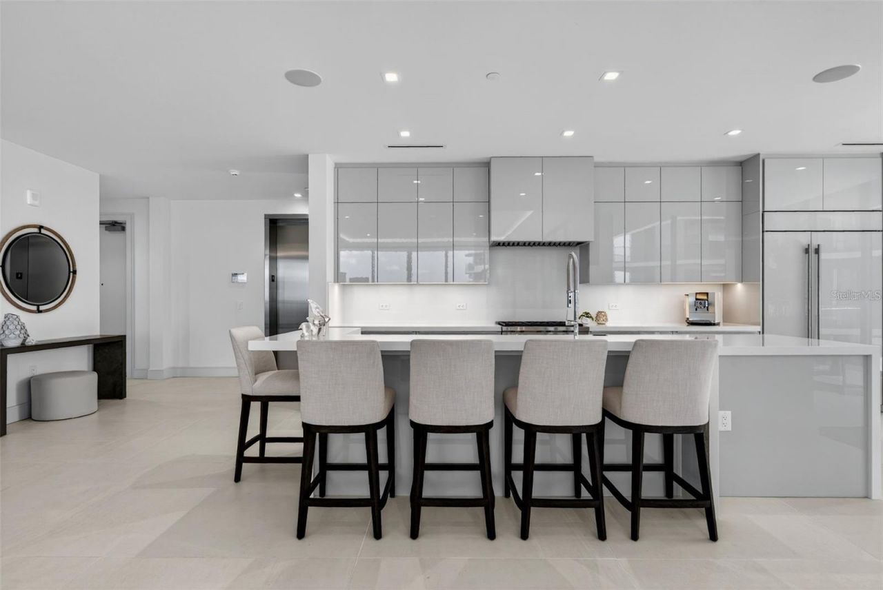 1591 Gulf Of Mexico Drive, Unit 410, Longboat Key, FL 34228 Photo