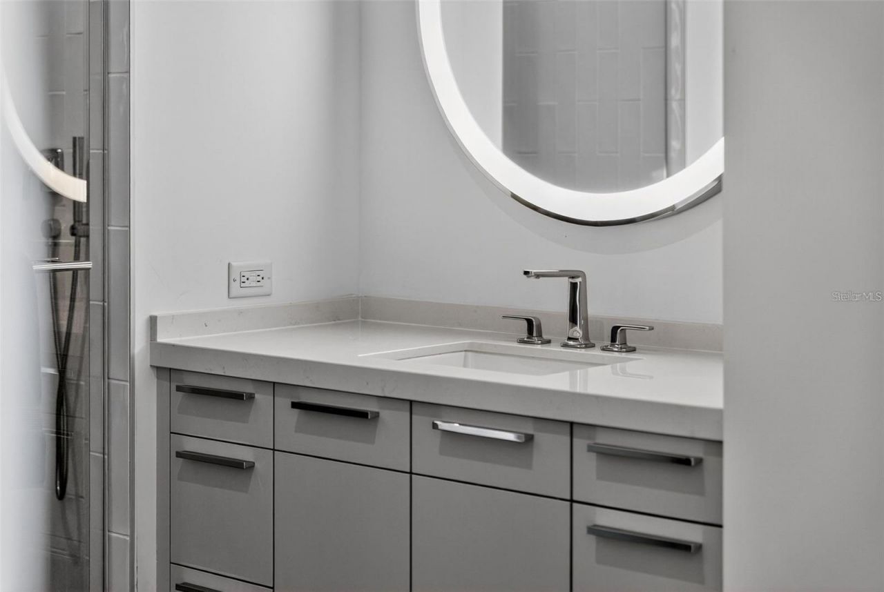 1591 Gulf Of Mexico Drive, Unit 410, Longboat Key, FL 34228 Photo