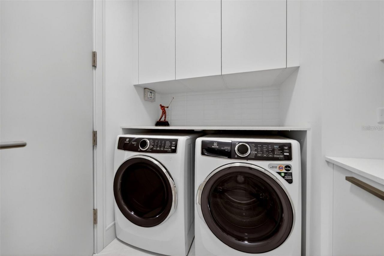 1591 Gulf Of Mexico Drive, Unit 410, Longboat Key, FL 34228 Photo